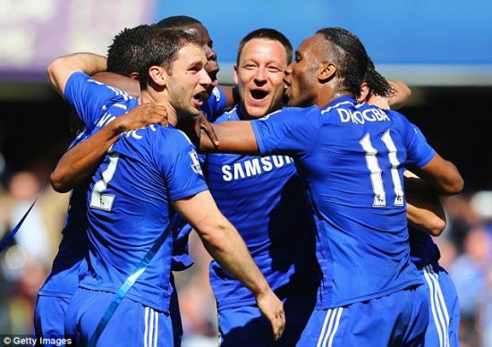 特别是在她 特别是在她