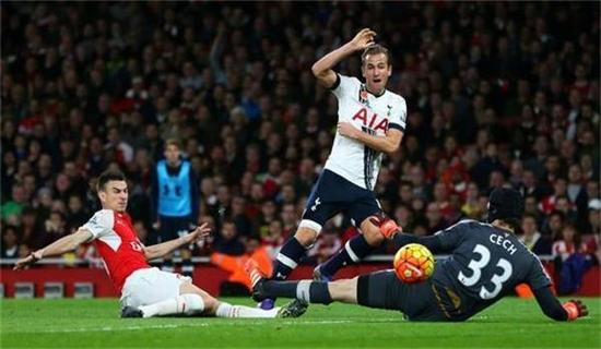 滑板队凭借 滑板队凭借